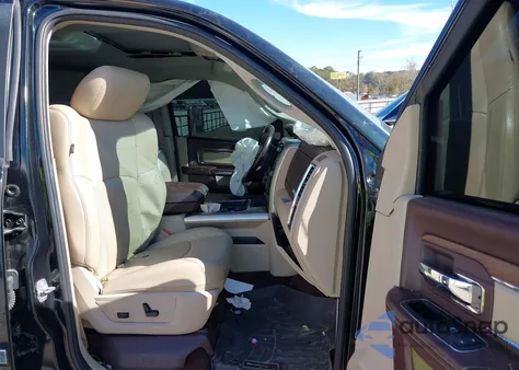 2016 Ram 1500 Laramie из США, поврежденный, VIN 1C6RR7NM3GS168027